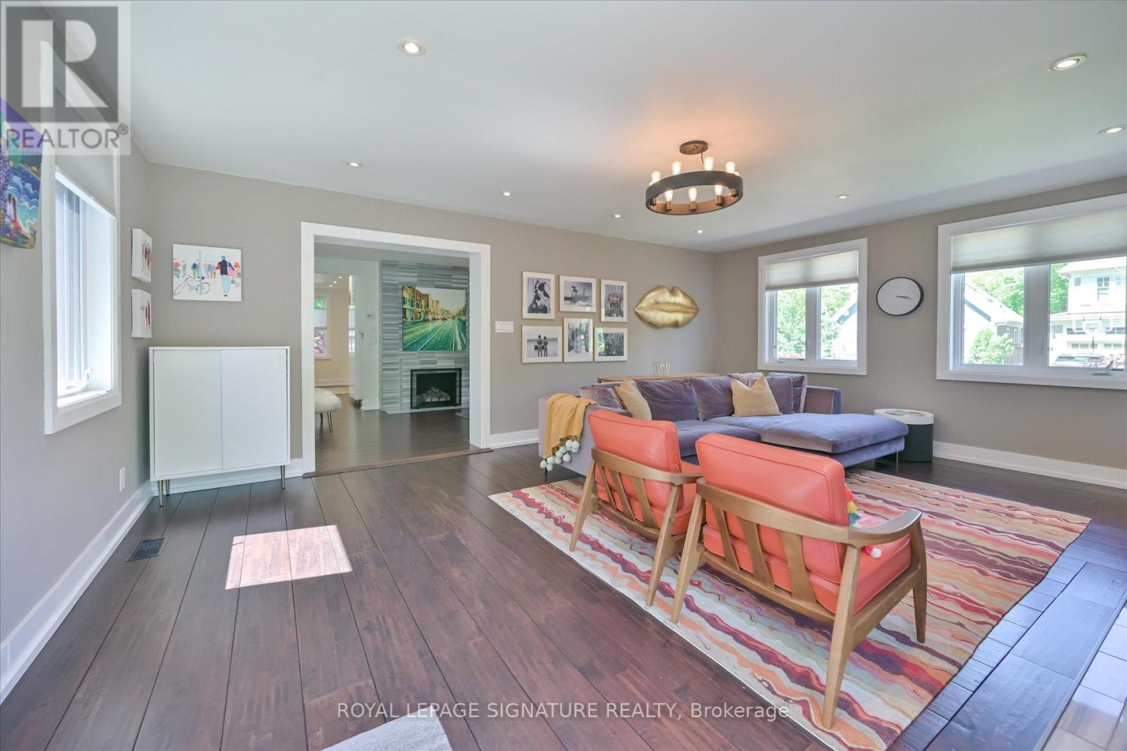 Photo 20 of 386 Allan Street, Oakville ON