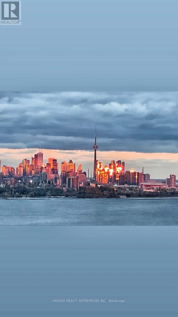 Photo 1 of 3101 59 Annie Craig Drive, Toronto ON