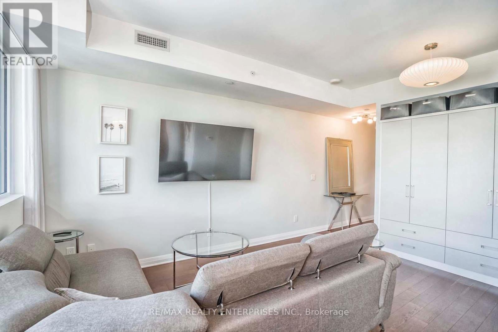 Photo 14 of 3101 59 Annie Craig Drive, Toronto ON