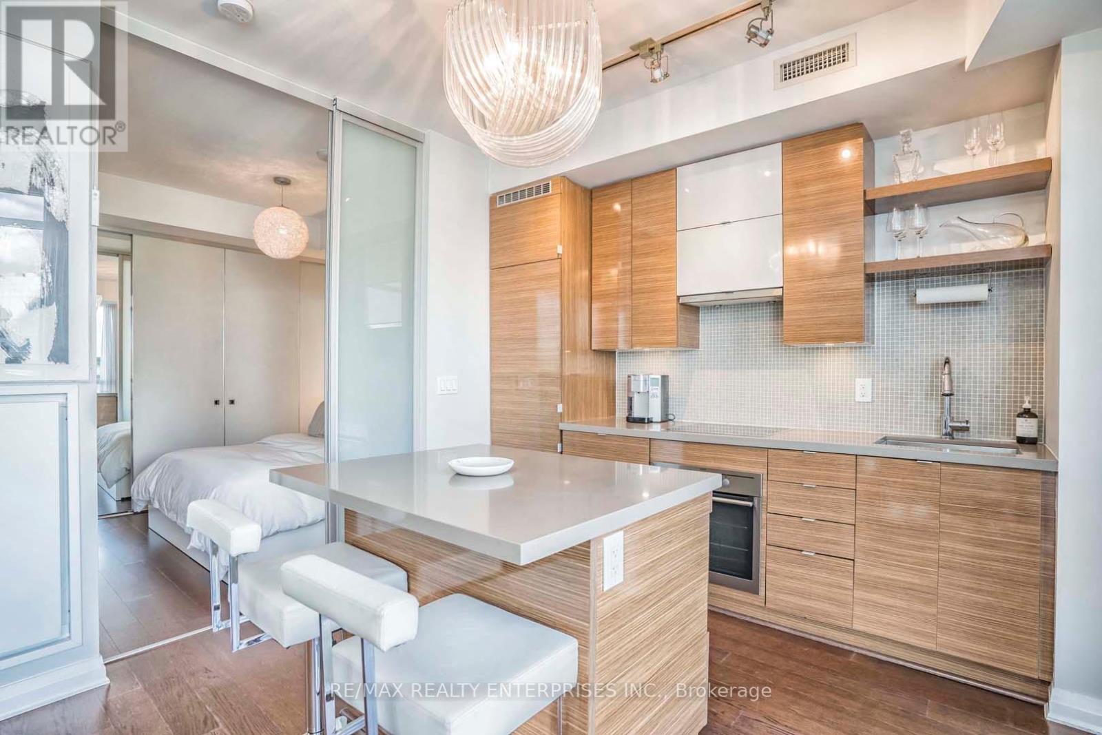 Photo 16 of 3101 59 Annie Craig Drive, Toronto ON