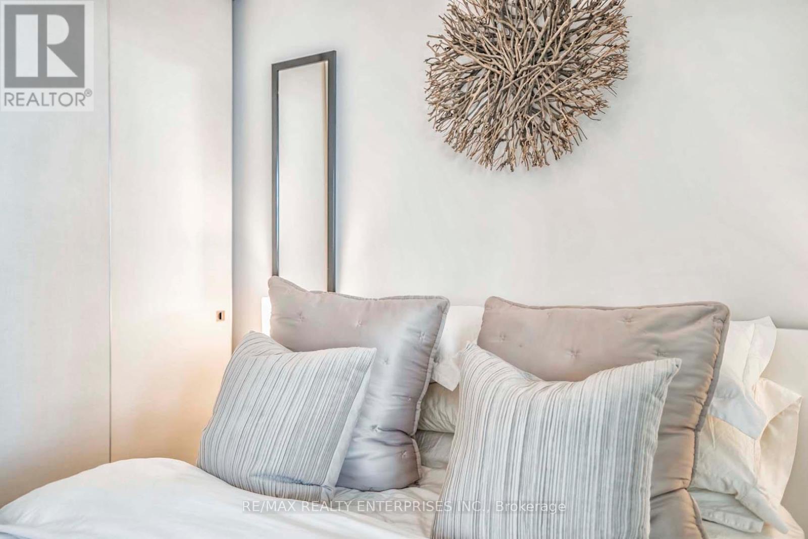 Photo 26 of 3101 59 Annie Craig Drive, Toronto ON