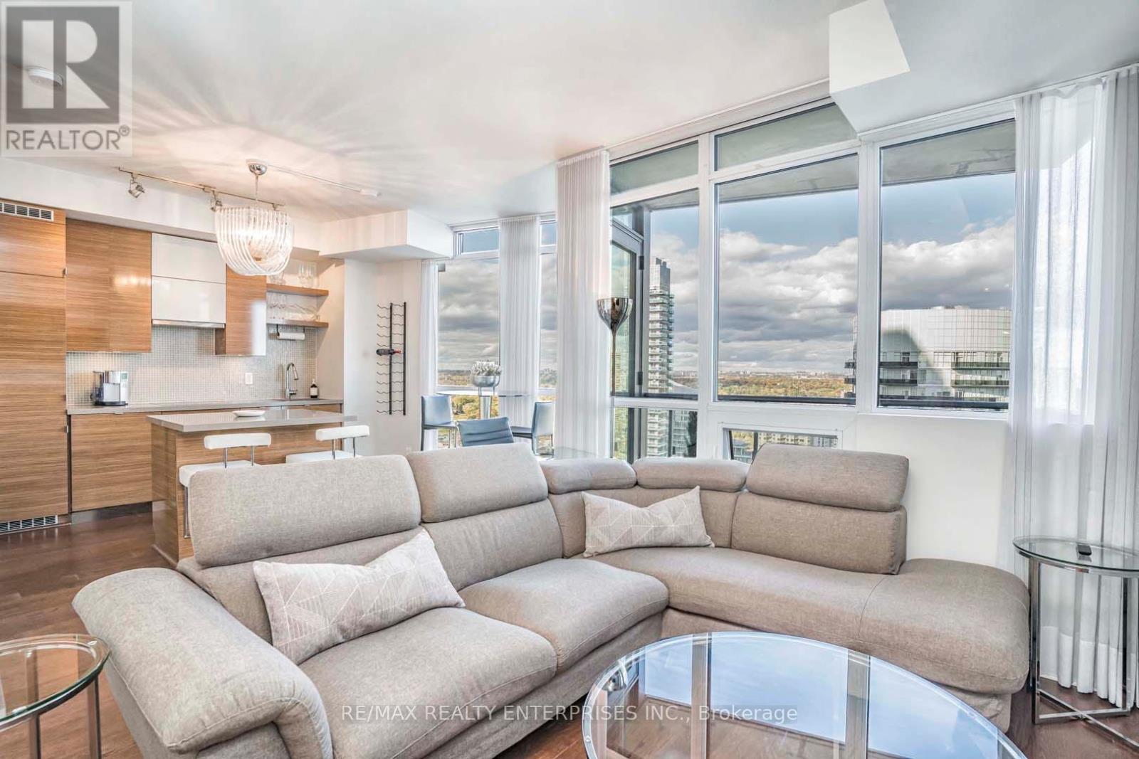 Photo 8 of 3101 59 Annie Craig Drive, Toronto ON