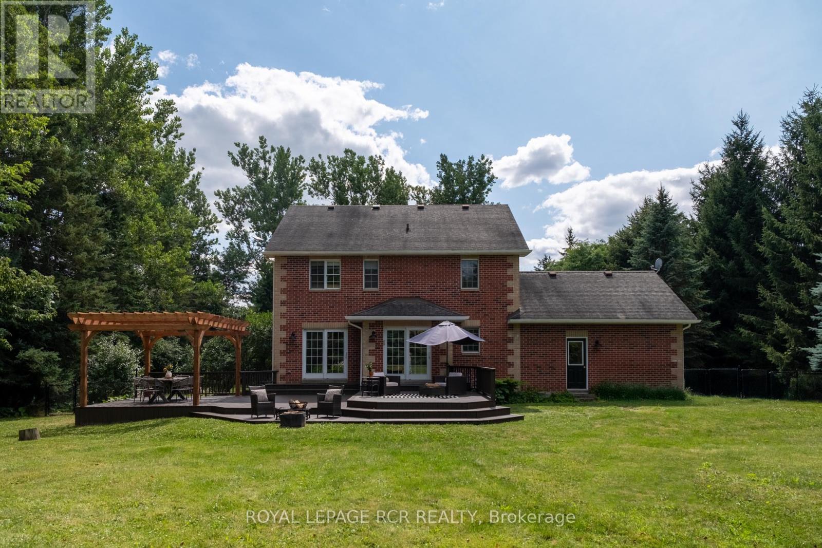 Photo 35 of 19215 Shaws Creek Road, Caledon ON