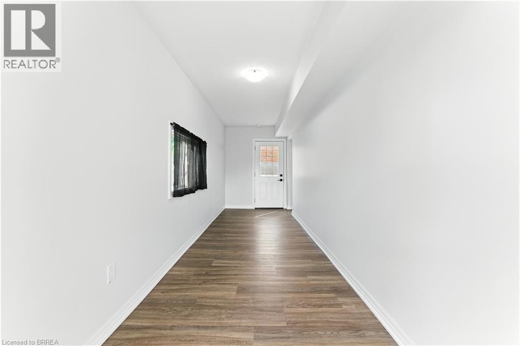 Photo 13 of 192 Brant Avenue, Brantford ON