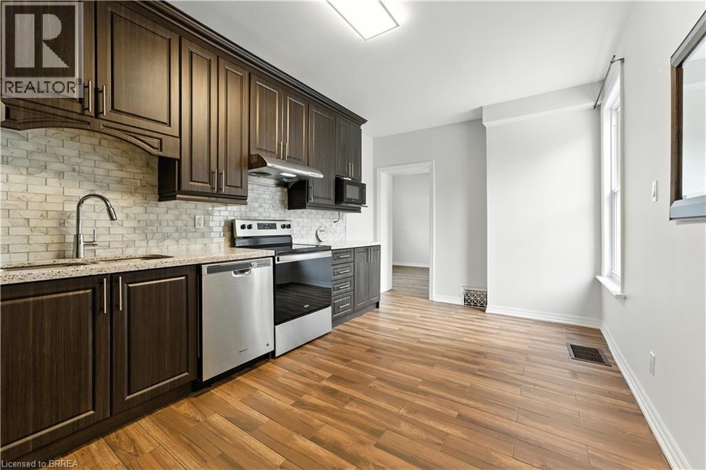 Photo 21 of 192 Brant Avenue, Brantford ON