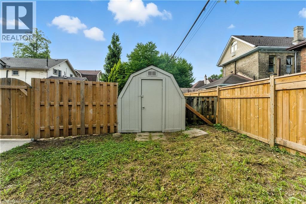 Photo 41 of 192 Brant Avenue, Brantford ON