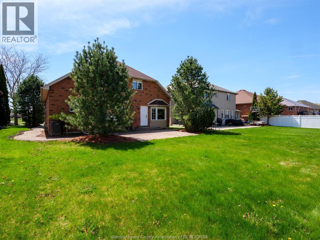 Photo 40 of 4832 Southwood Lakes Boulevard, Windsor ON