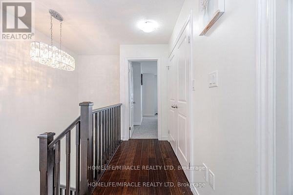 Photo 21 of 24 Kingsborough Drive, Hamilton ON
