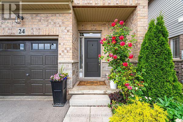 Photo 5 of 24 Kingsborough Drive, Hamilton ON