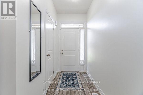 Photo 6 of 24 Kingsborough Drive, Hamilton ON