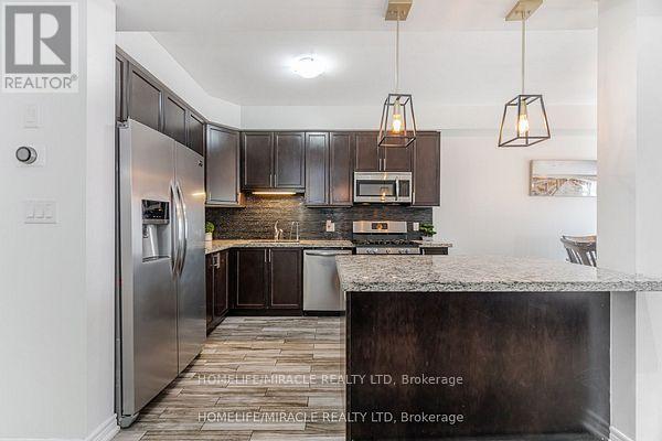Photo 9 of 24 Kingsborough Drive, Hamilton ON