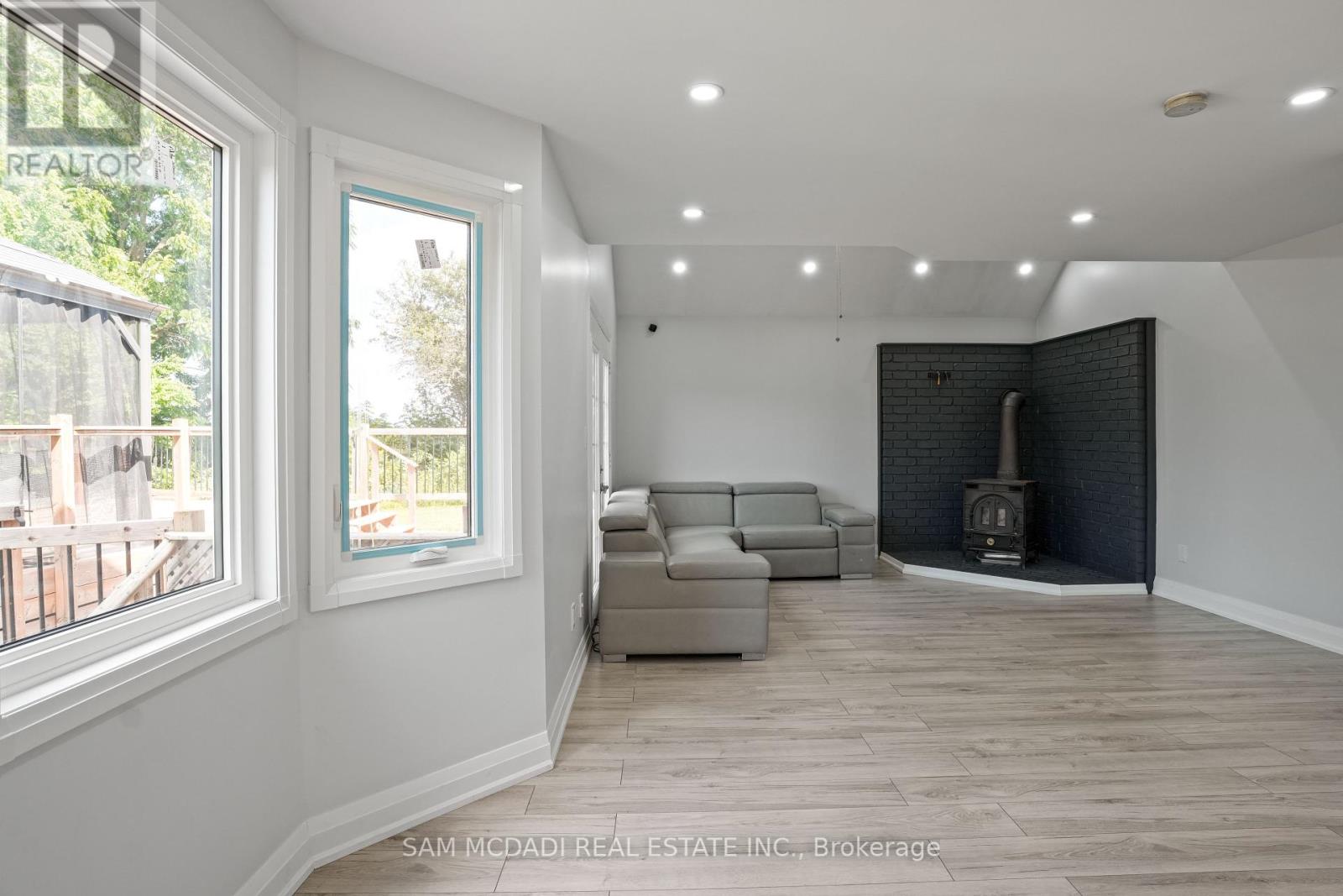 Photo 5 of 5745 Fourth Line, Guelph Eramosa ON