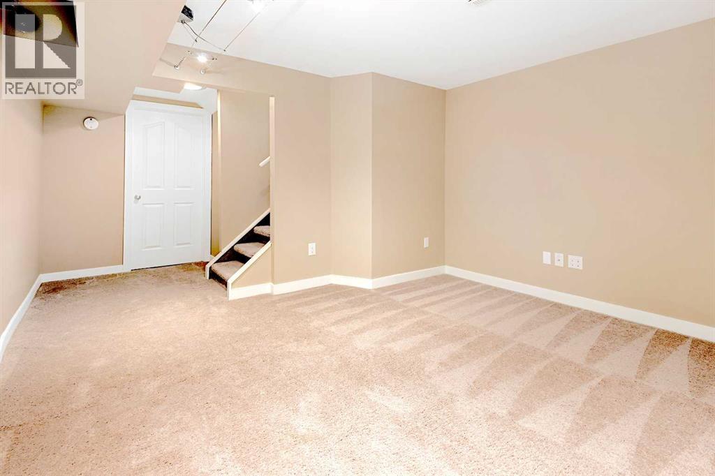 Single Family House for Sale in   Falconridge Drive NE Falconridge Calgary 