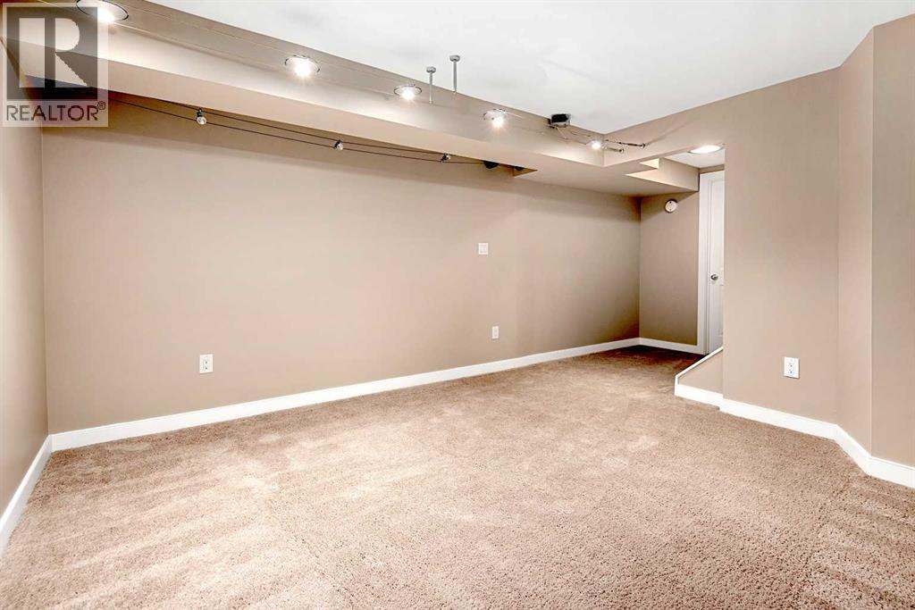 Single Family House for Sale in   Falconridge Drive NE Falconridge Calgary 