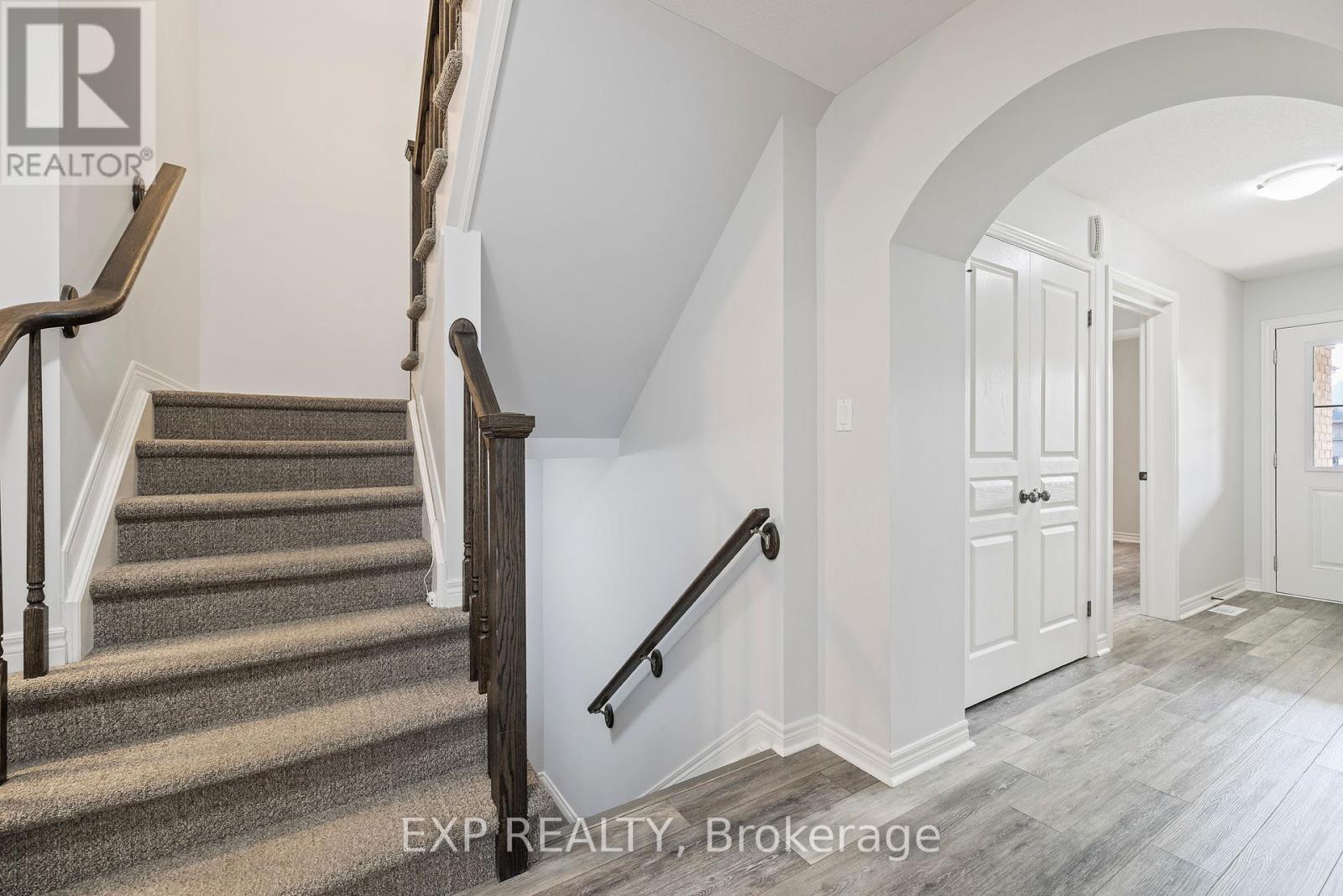 Photo 9 of 6540 Richard Crescent, Niagara Falls ON