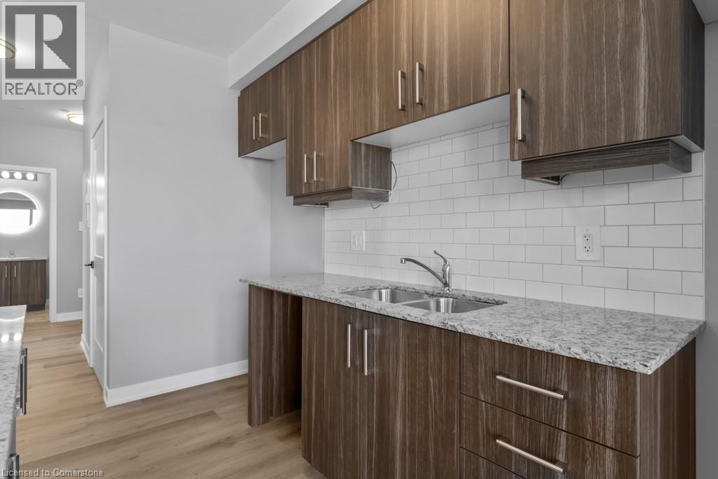 Photo 17 of 5002 King Street Unit 202, Beamsville ON