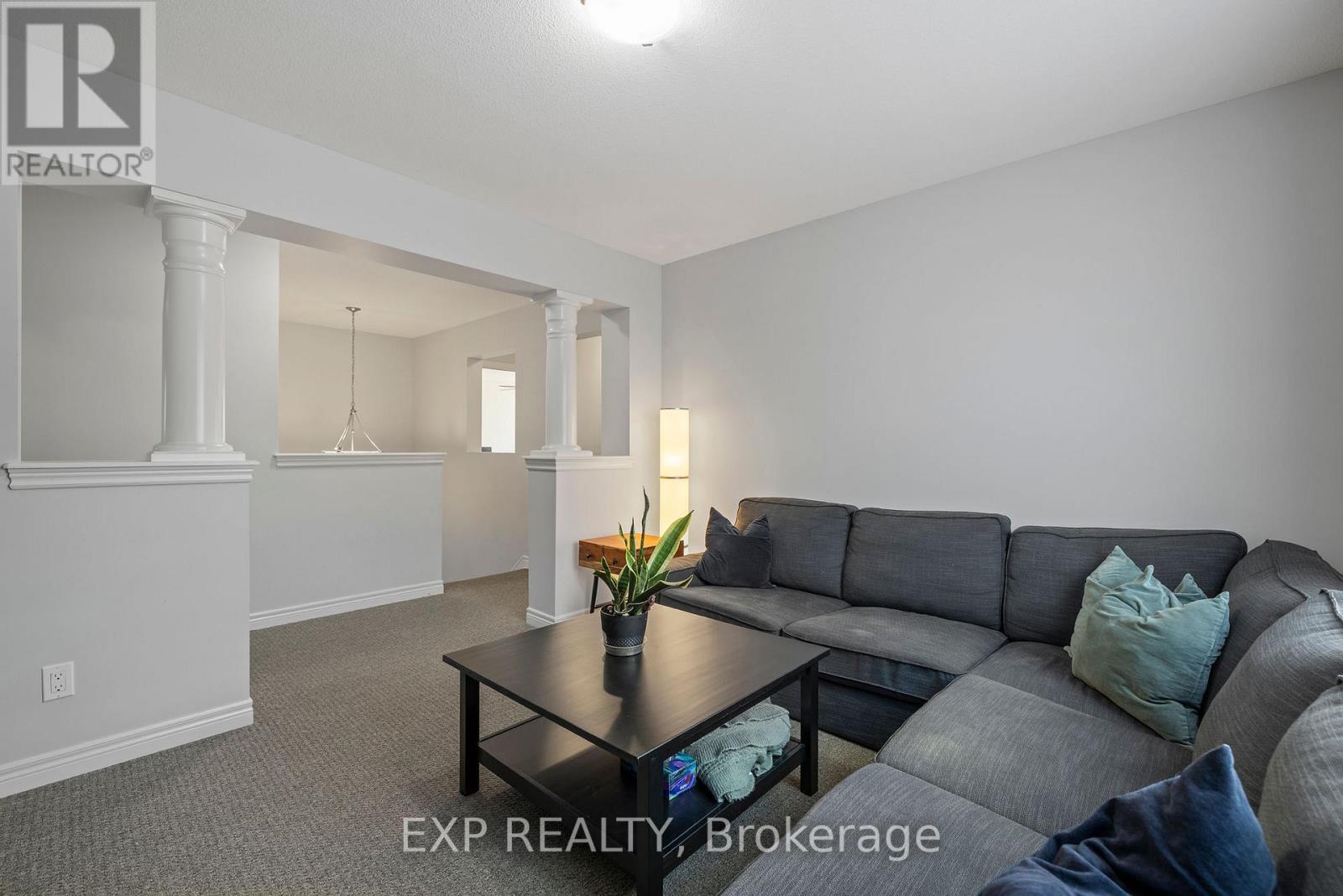 Photo 4 of 6540 Richard Crescent, Niagara Falls ON