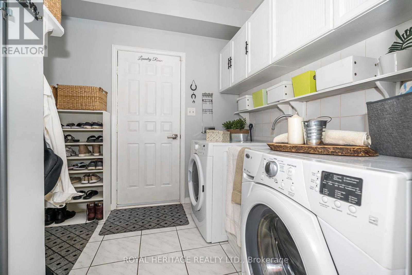 Photo 29 of 756 Stonepath Circle, Pickering ON