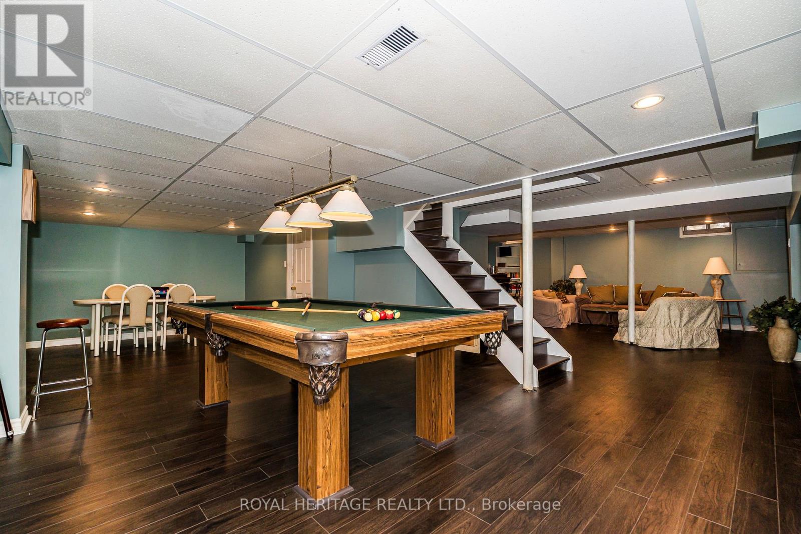 Photo 32 of 756 Stonepath Circle, Pickering ON