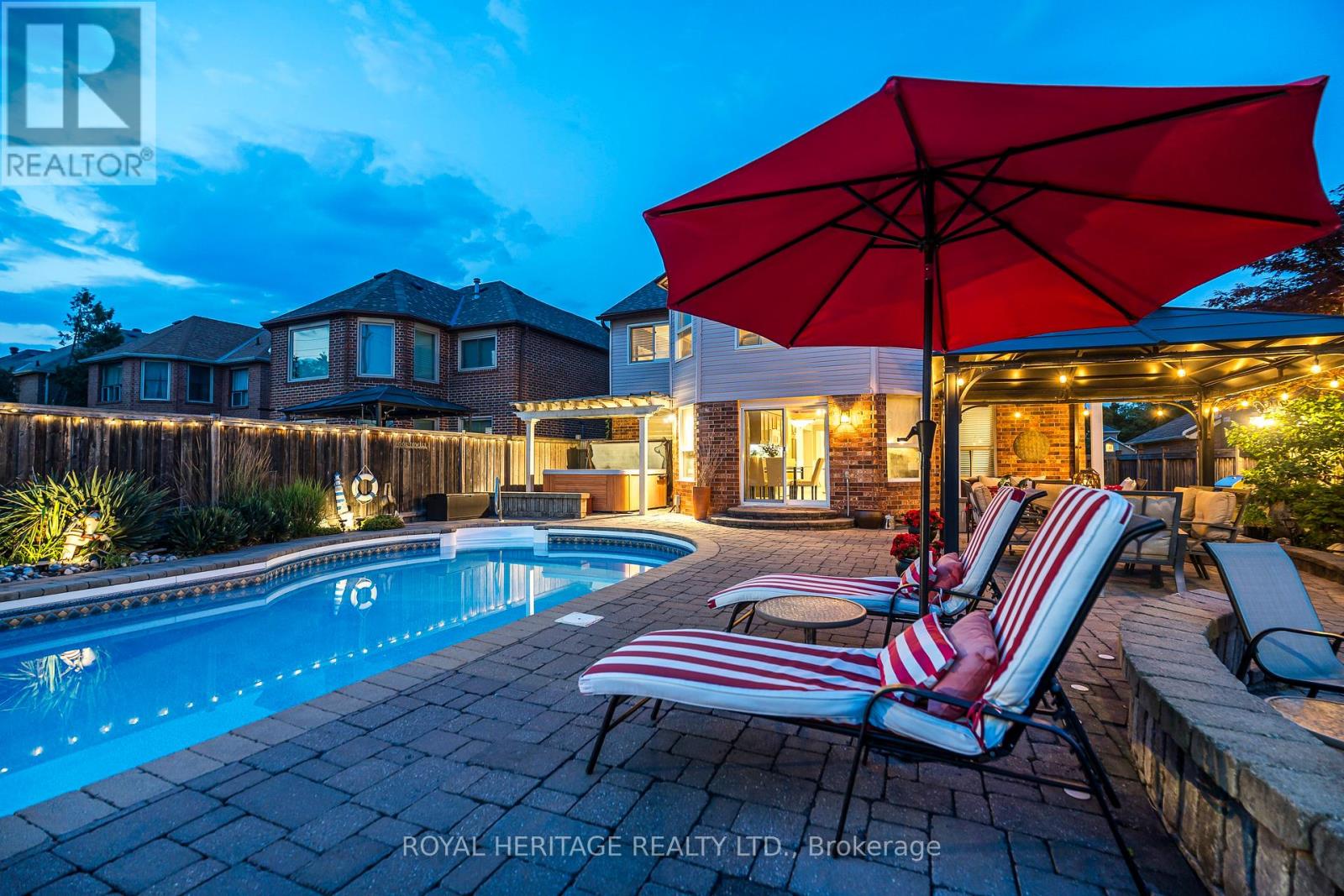 Photo 36 of 756 Stonepath Circle, Pickering ON