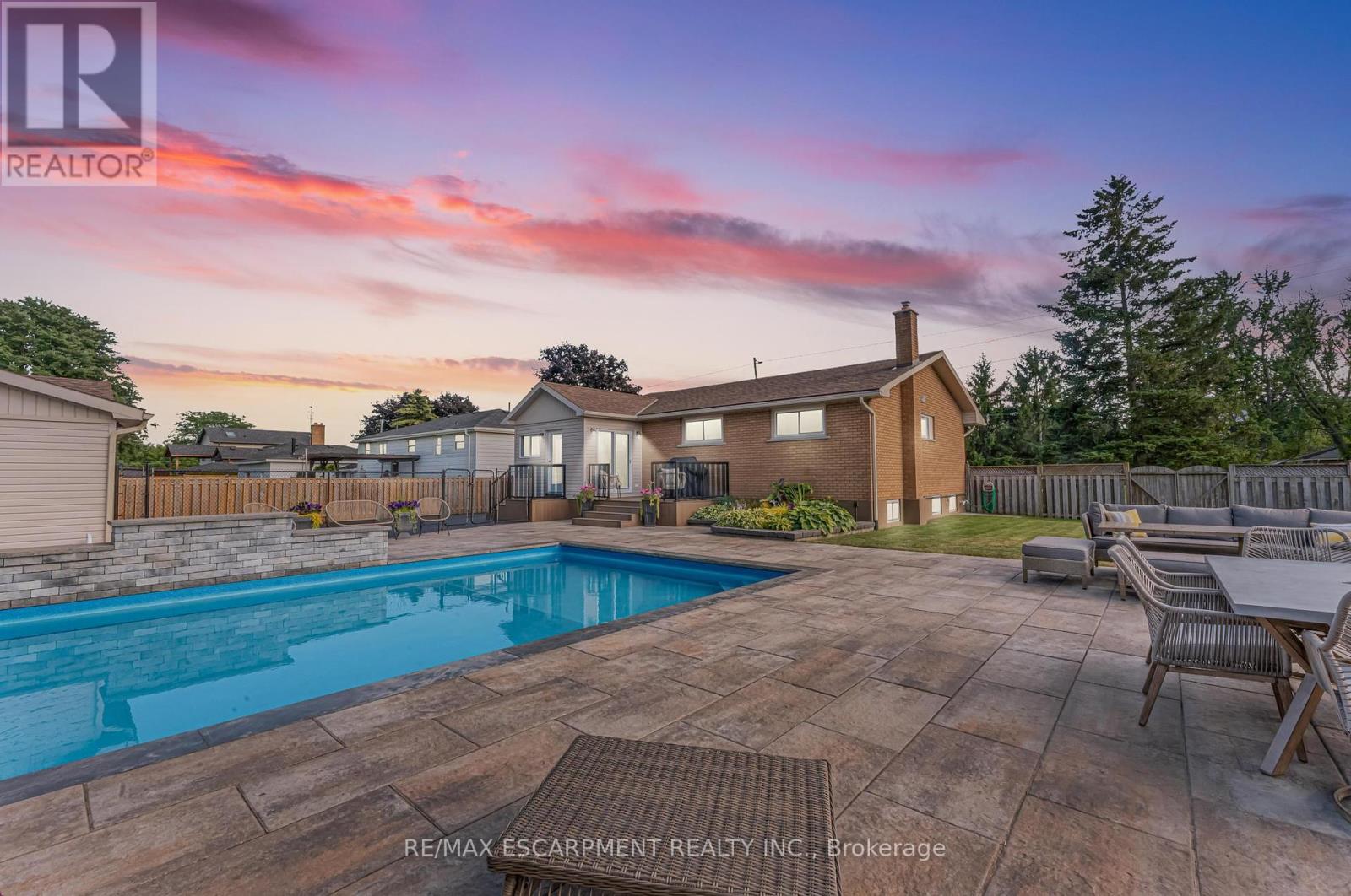 Photo 15 of 9924 Dickenson Road, Hamilton ON