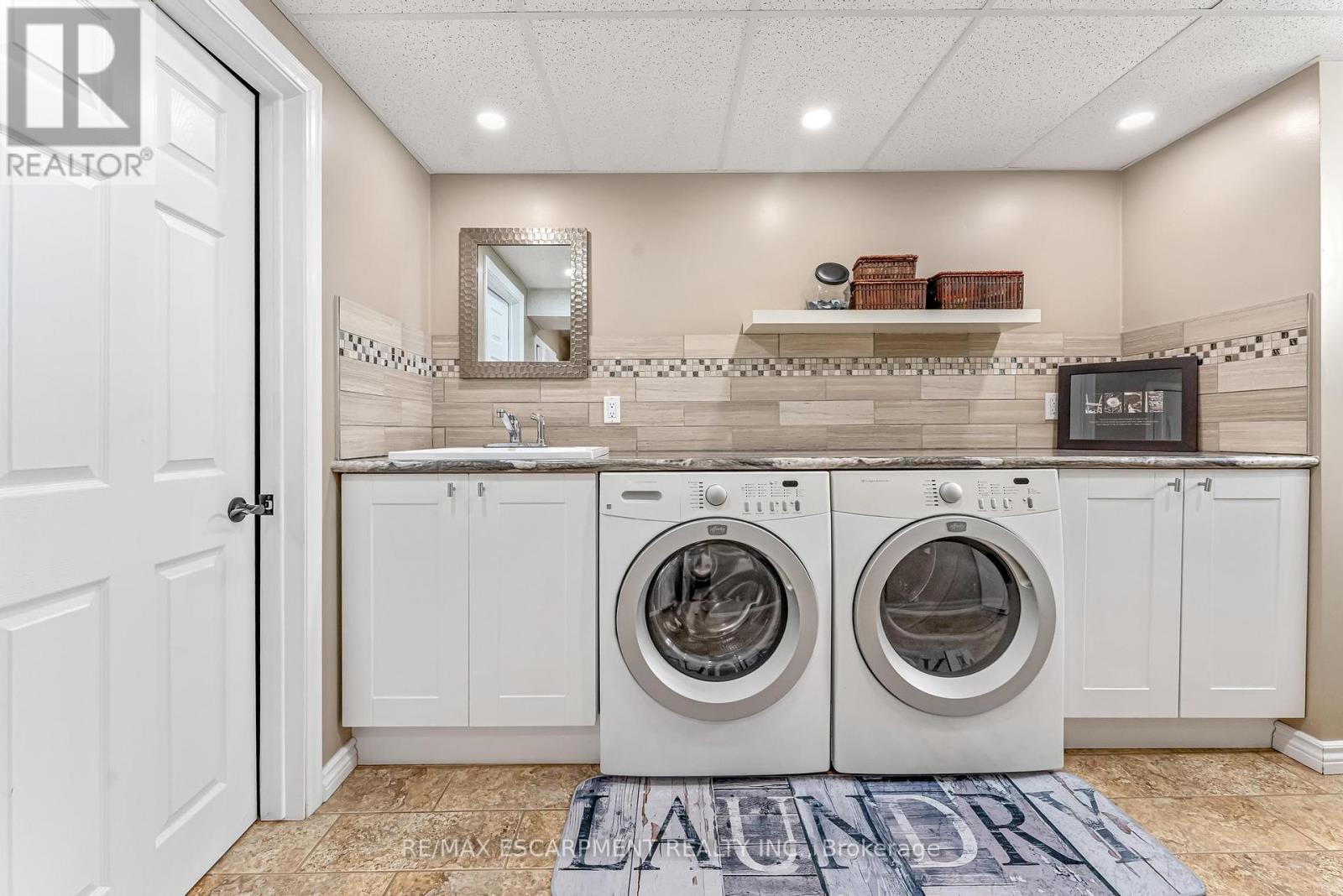 Photo 11 of 9924 Dickenson Road, Hamilton ON