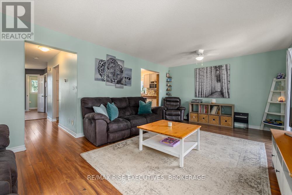 Photo 13 of 105 Mckeown Crescent, Loyalist ON