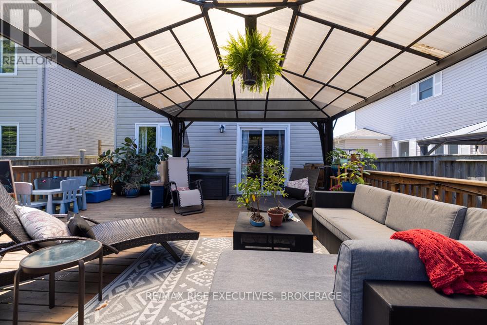 Photo 24 of 105 Mckeown Crescent, Loyalist ON