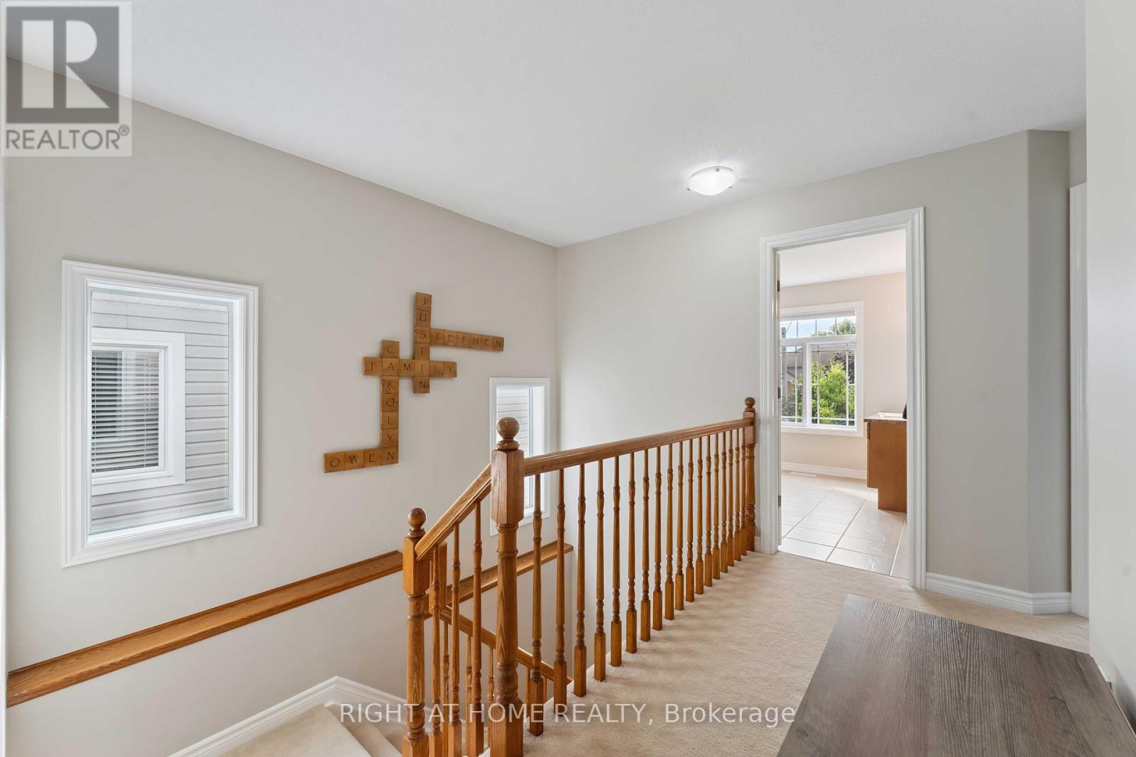 Photo 32 of 220 Celtic Ridge Crescent, Ottawa ON