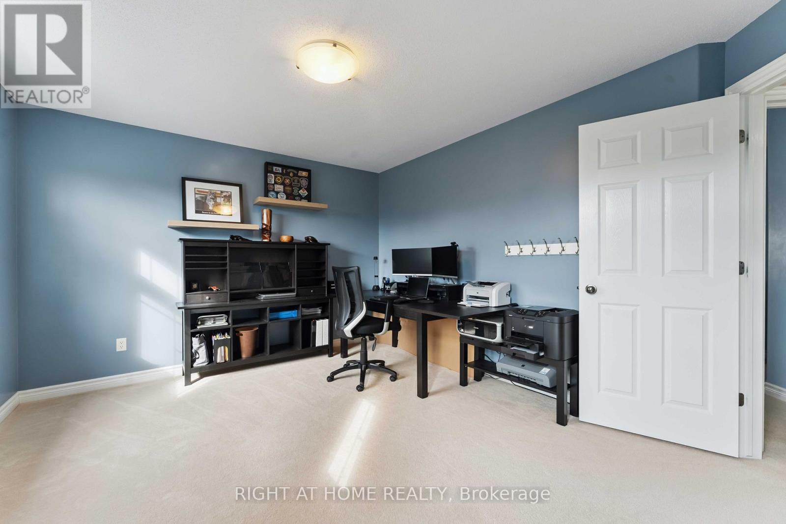Photo 19 of 220 Celtic Ridge Crescent, Ottawa ON