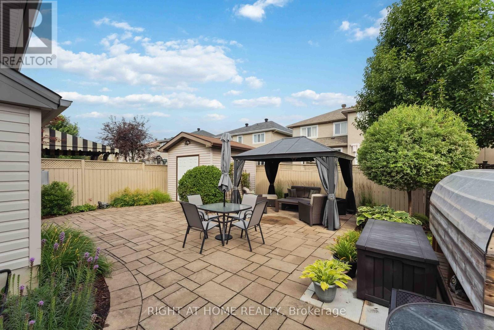 Photo 29 of 220 Celtic Ridge Crescent, Ottawa ON