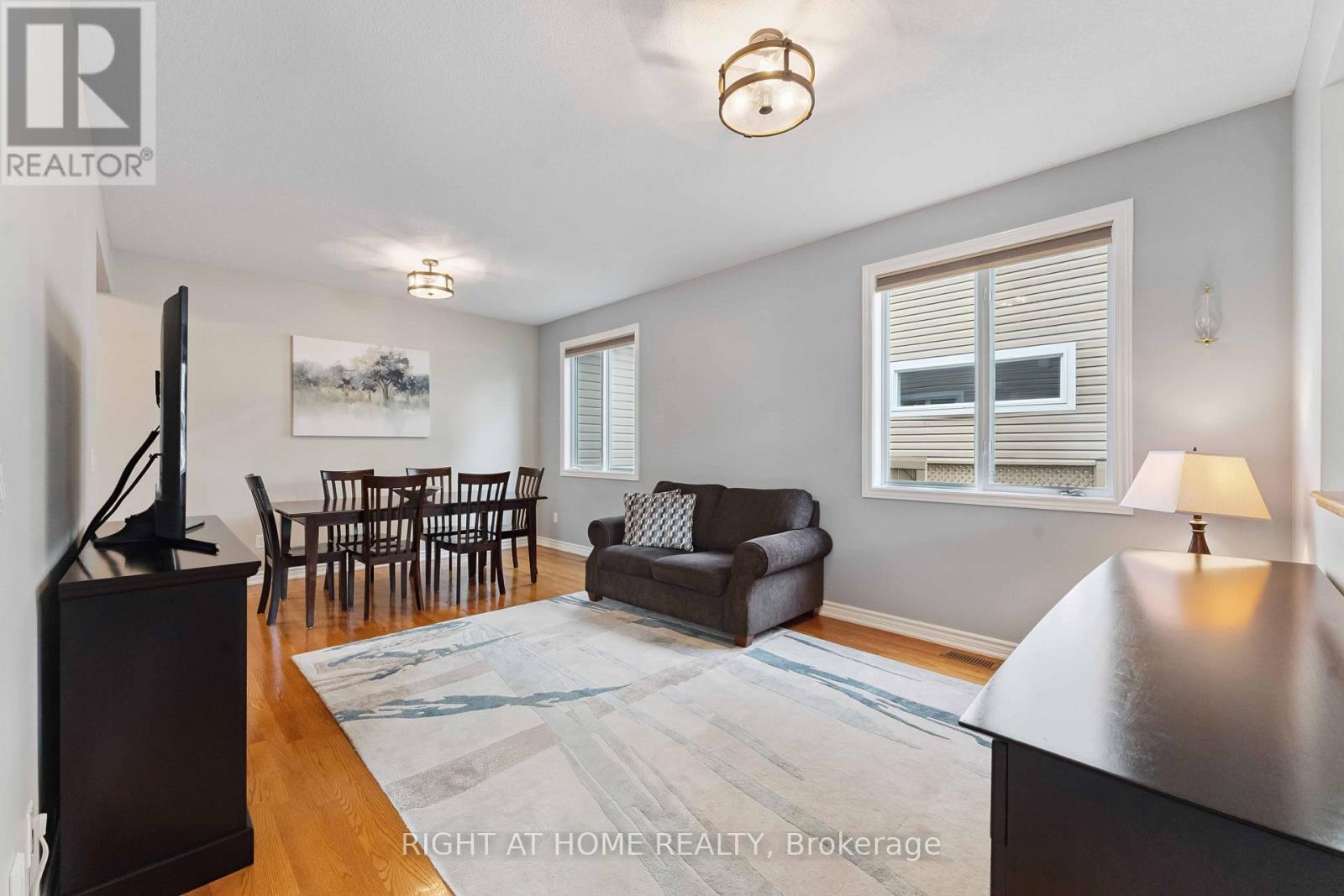 Photo 20 of 220 Celtic Ridge Crescent, Ottawa ON