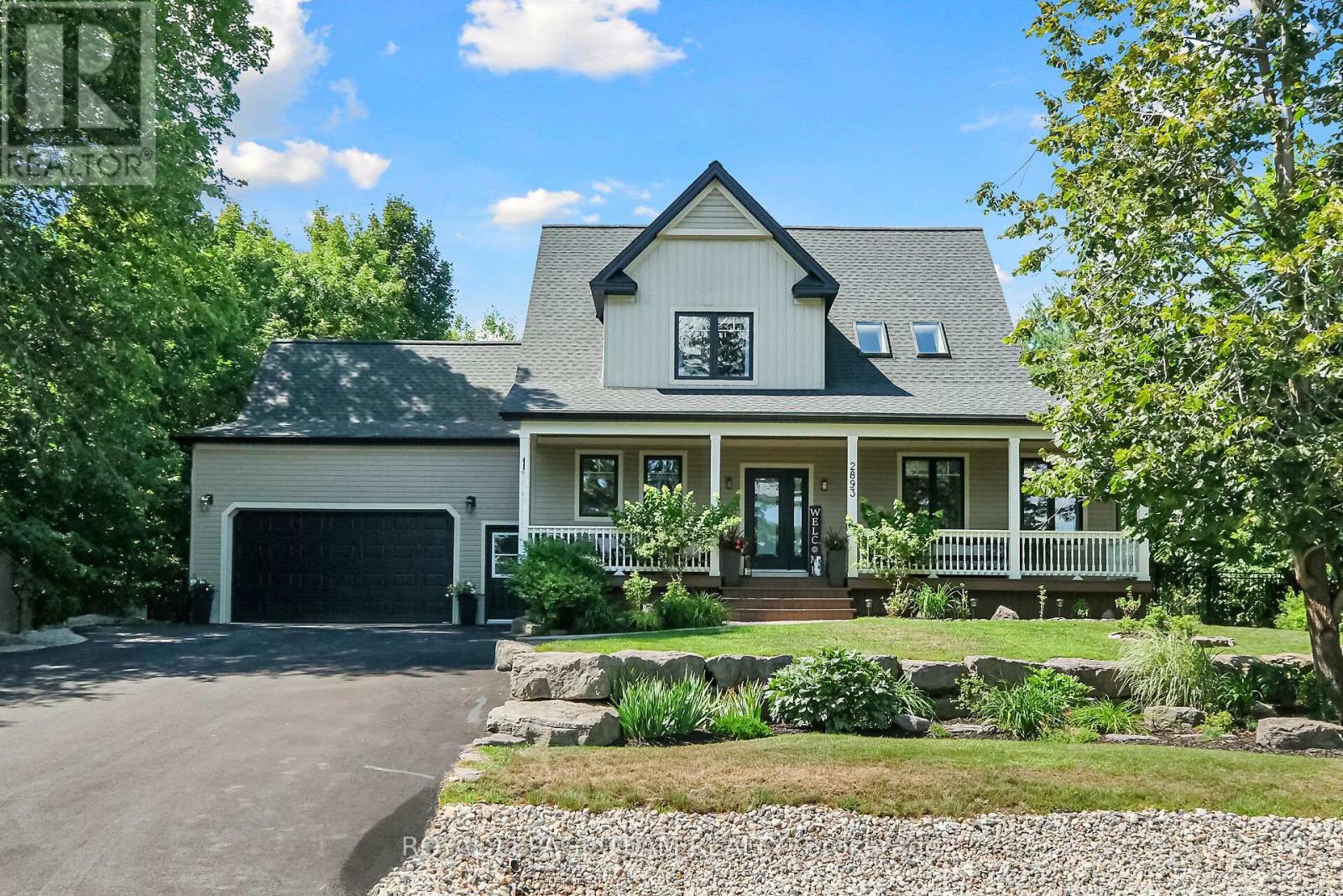 Welcome to 2893 Barlow Crescent