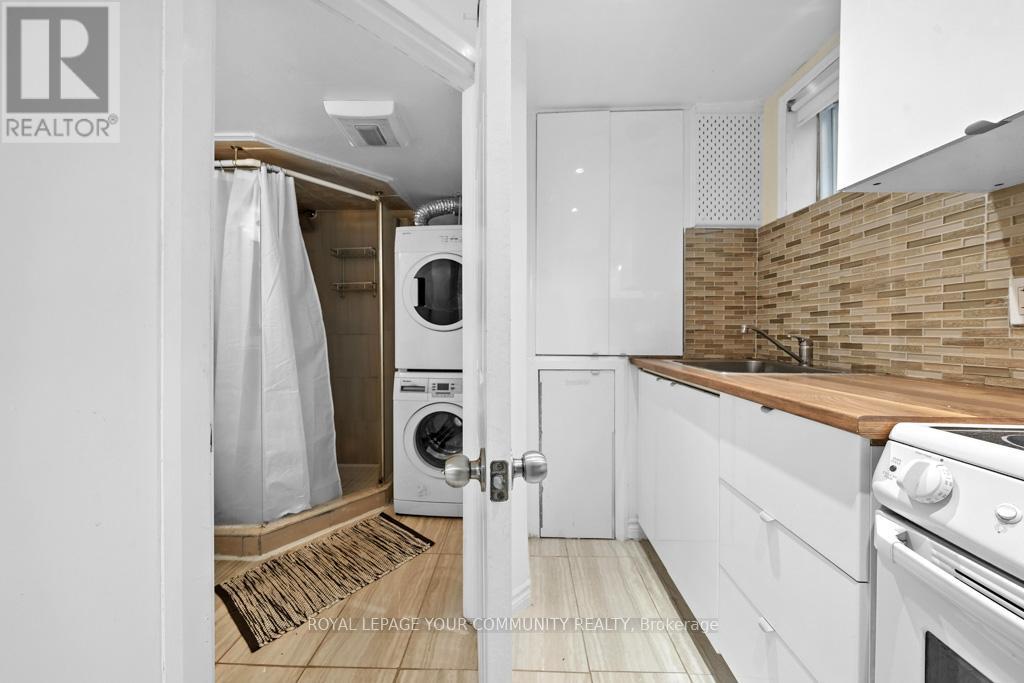 Photo 2 of 104 Garden Drive, Barrie ON