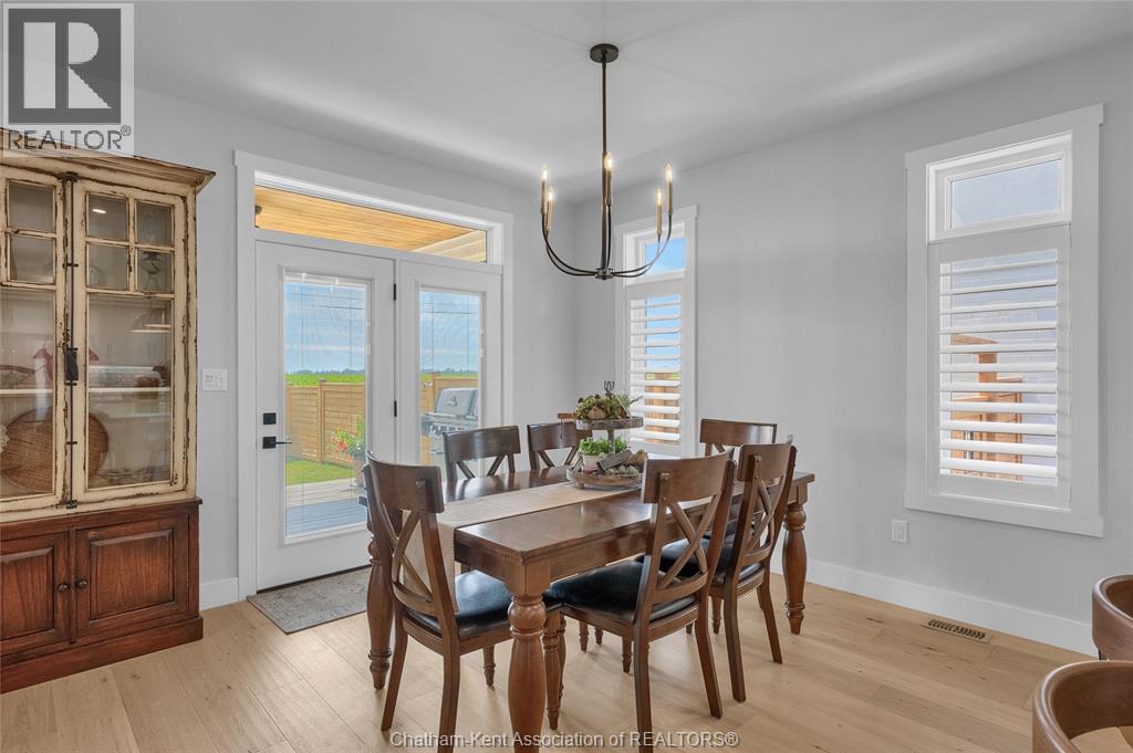 Photo 23 of 50 Dundee Drive, Chatham ON