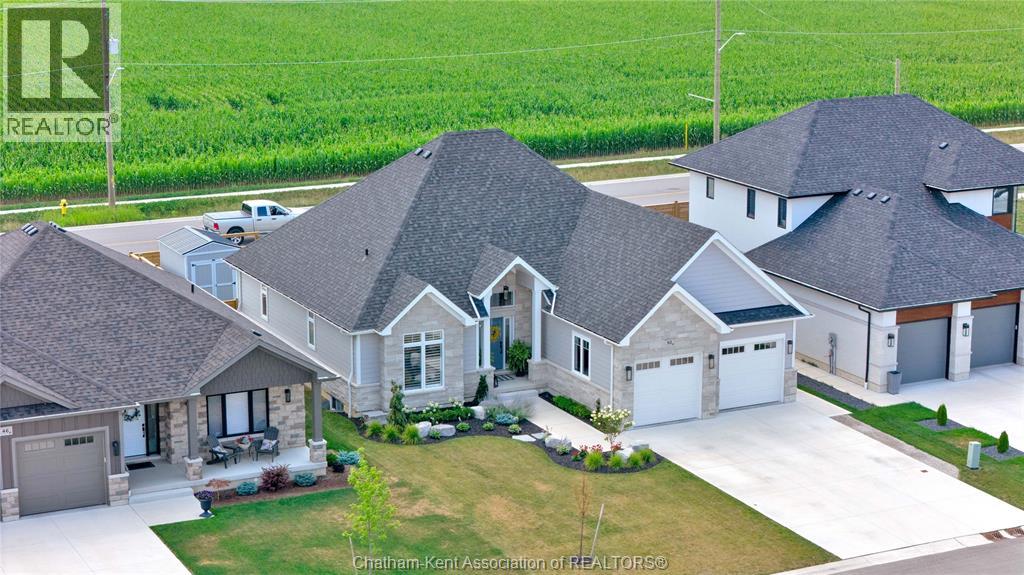 Photo 49 of 50 Dundee Drive, Chatham ON