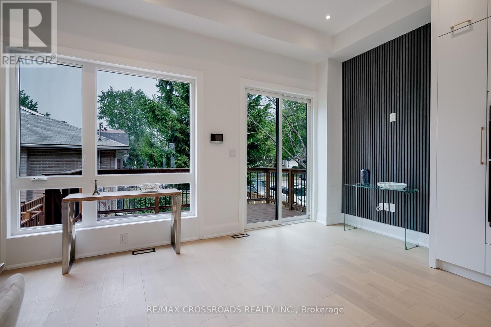 Photo 18 of 108 Park Street, Toronto ON