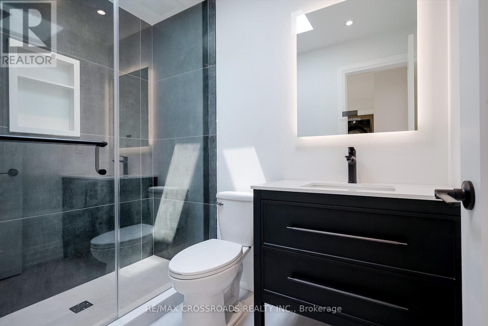 Photo 33 of 108 Park Street, Toronto ON