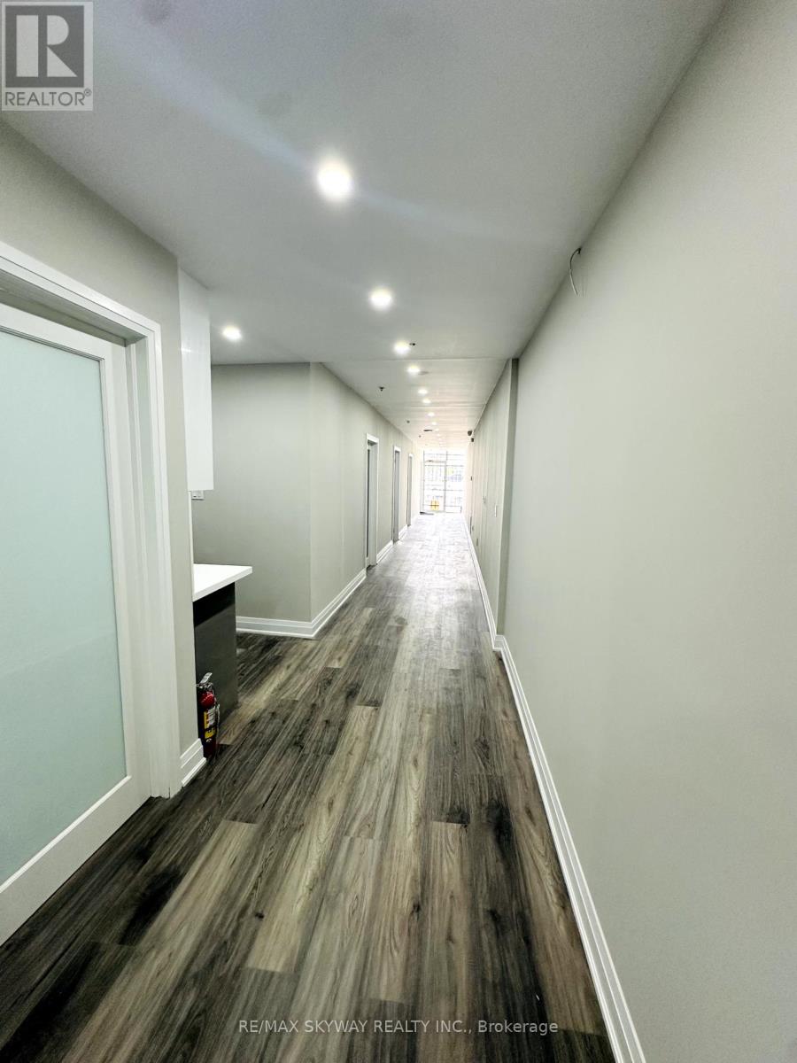 Photo 10 of 13 2565 Steeles Avenue E, Brampton ON