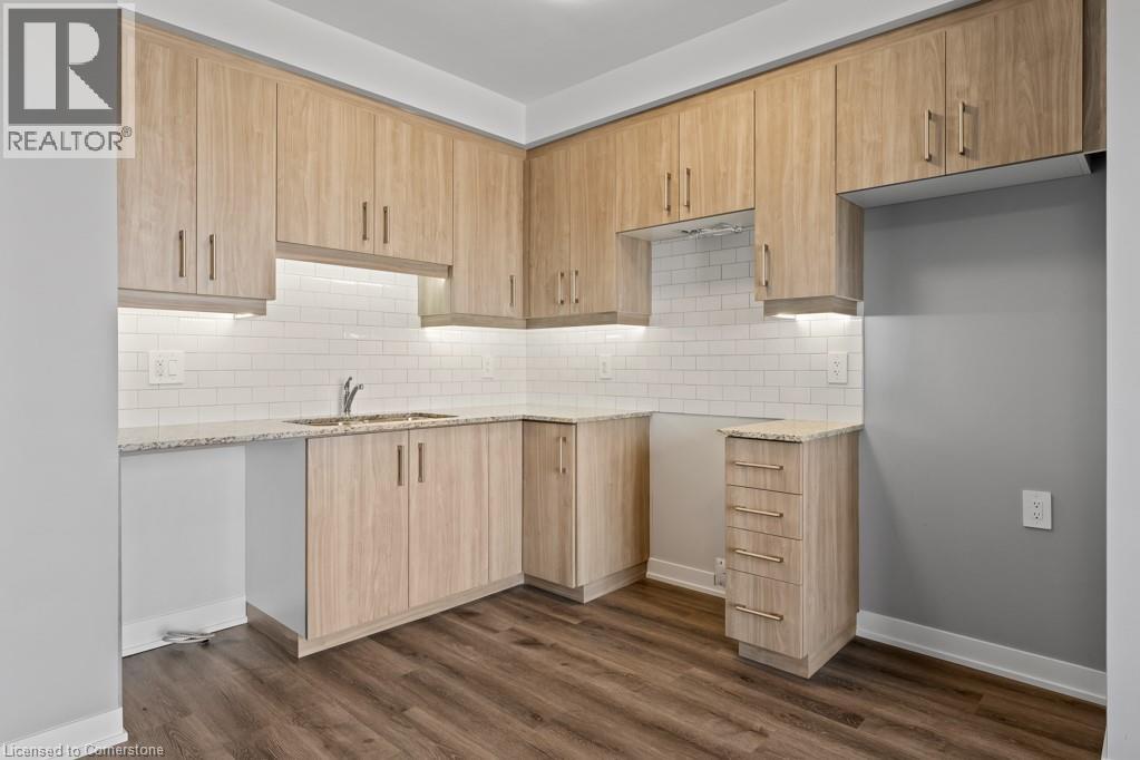 Photo 4 of 5002 King Street Unit 301, Beamsville ON