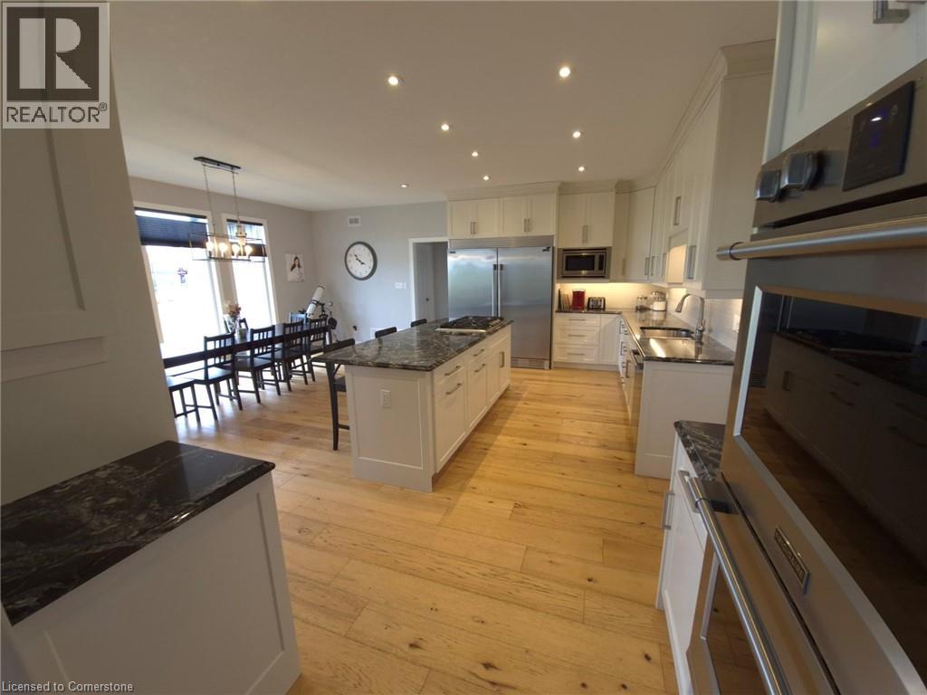 Photo 10 of 1 Phillips Court, Dunnville ON