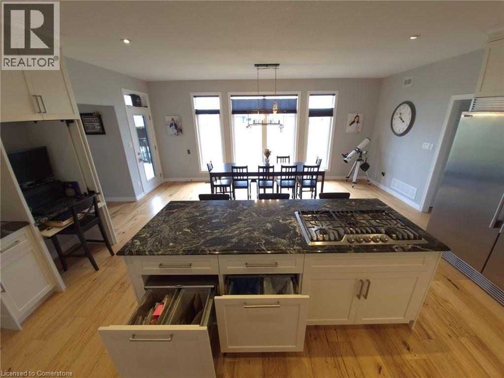 Photo 8 of 1 Phillips Court, Dunnville ON