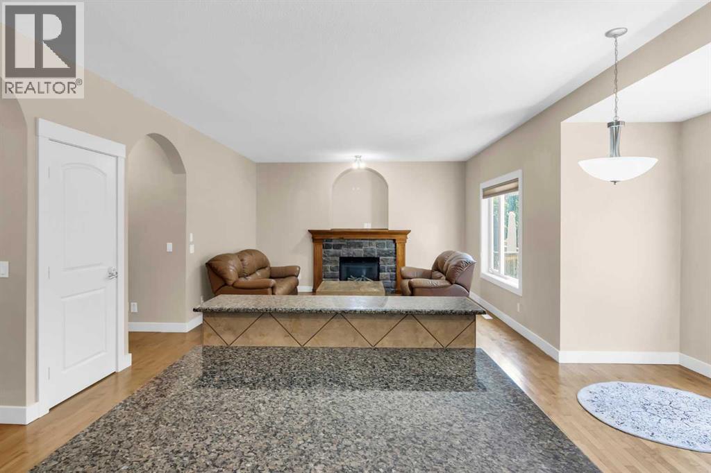 Single Family House for Sale in  Elmont Court SW Springbank Hill Calgary 