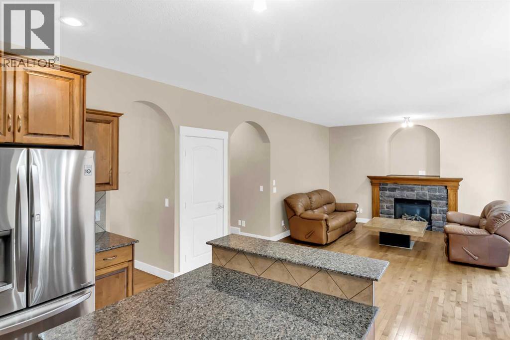Single Family House for Sale in  Elmont Court SW Springbank Hill Calgary 