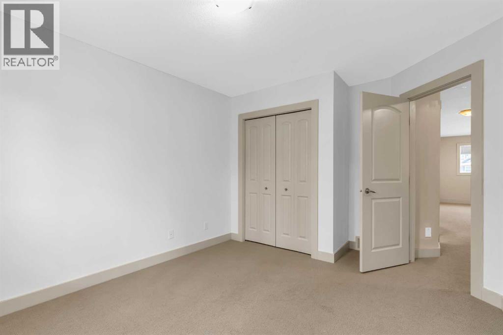 Single Family House for Sale in  Elmont Court SW Springbank Hill Calgary 