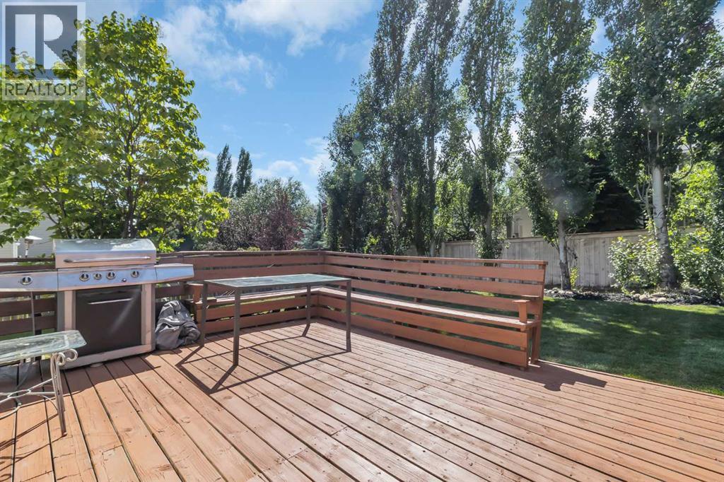 Single Family House for Sale in  Elmont Court SW Springbank Hill Calgary 