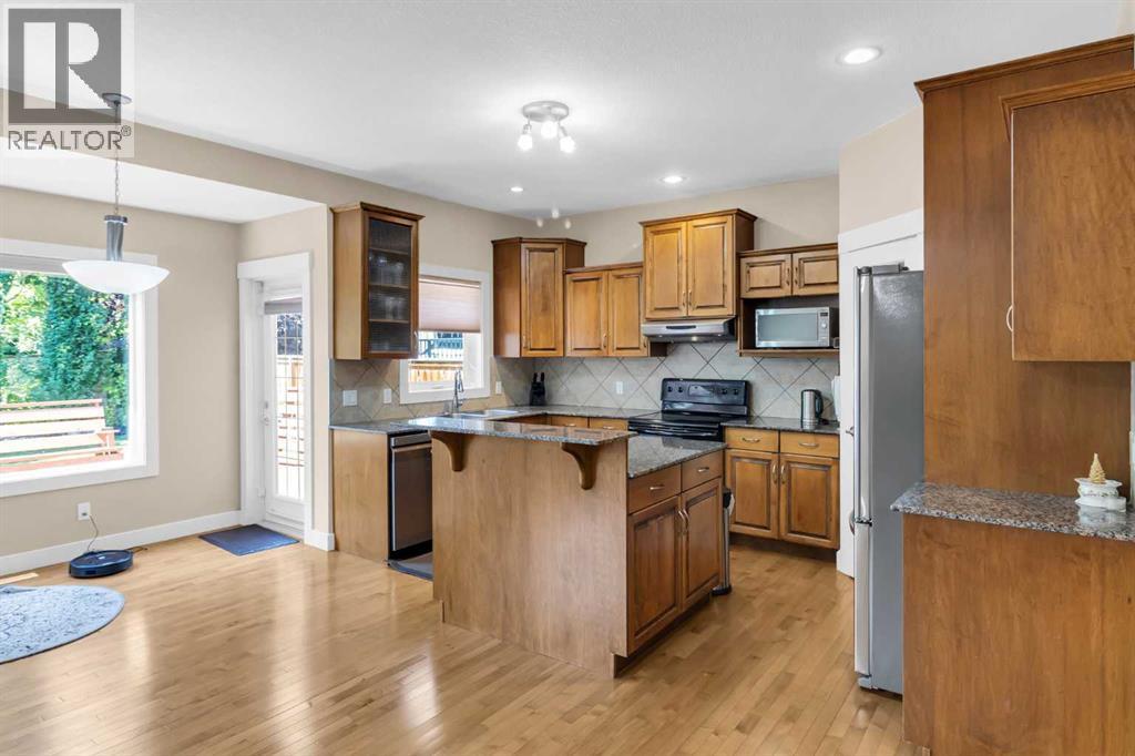 Single Family House for Sale in  Elmont Court SW Springbank Hill Calgary 