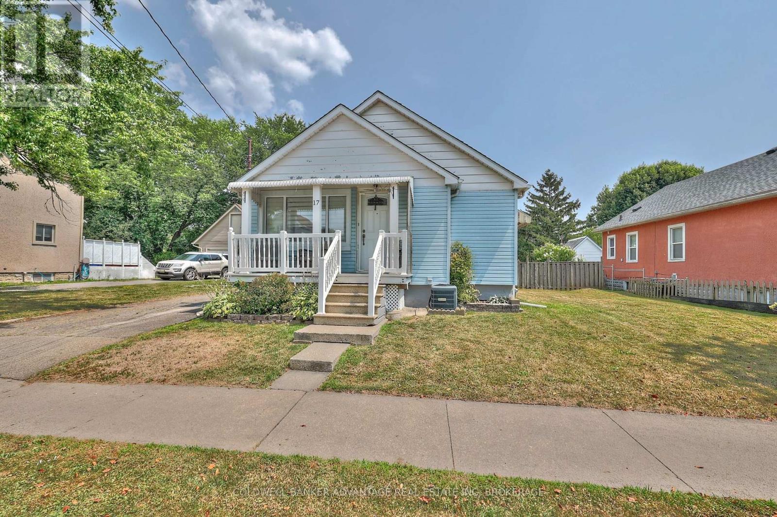 Photo 1 of 17 Clifford Avenue, Welland ON