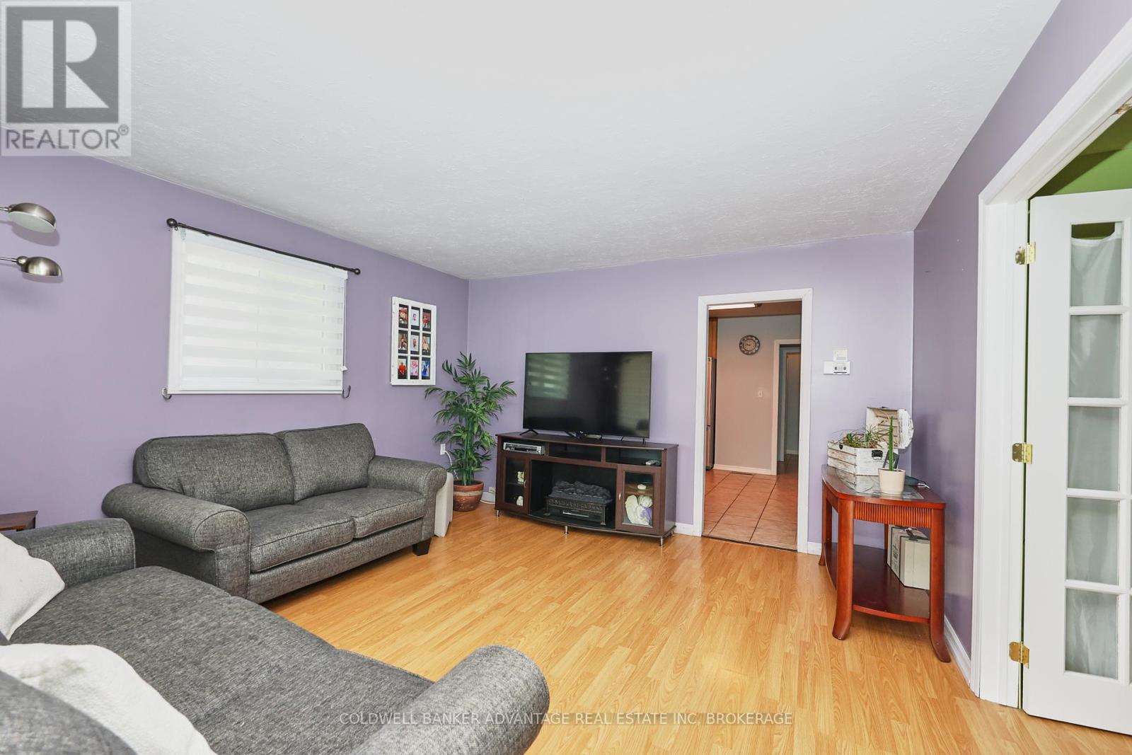 Photo 8 of 17 Clifford Avenue, Welland ON