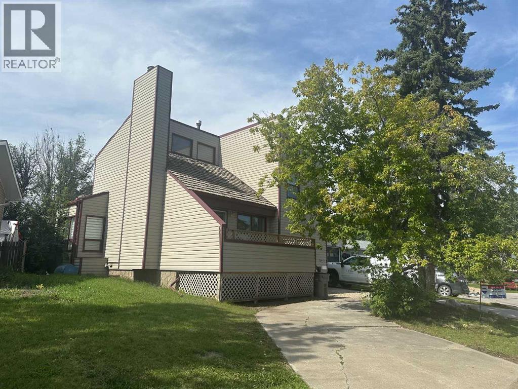Photo 2 of 12114 95 B Street, Grande Prairie AB
